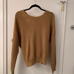 Sweater w/ Knotted back
